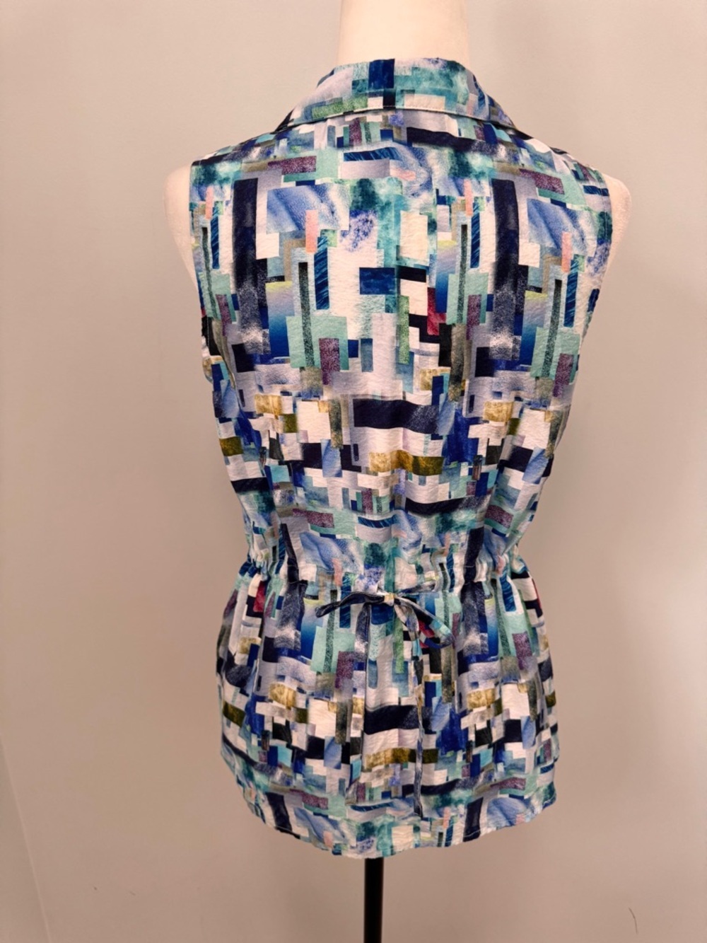 Sleeveless Button-Front Collared Top in Multicolor Blue Print Sz S - Picture 7 of 12